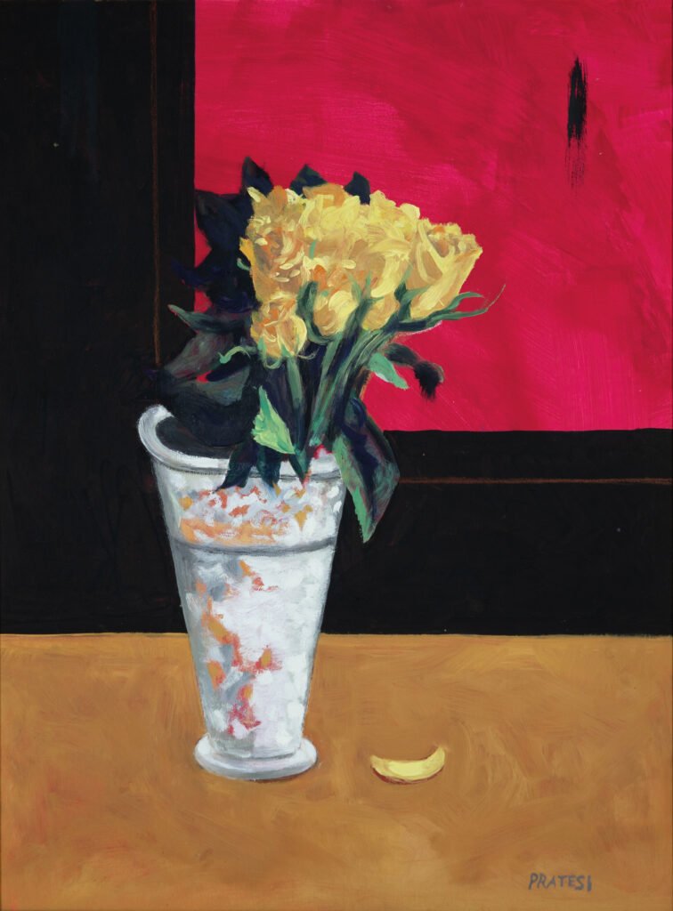 Rose gialle su fondo rosso